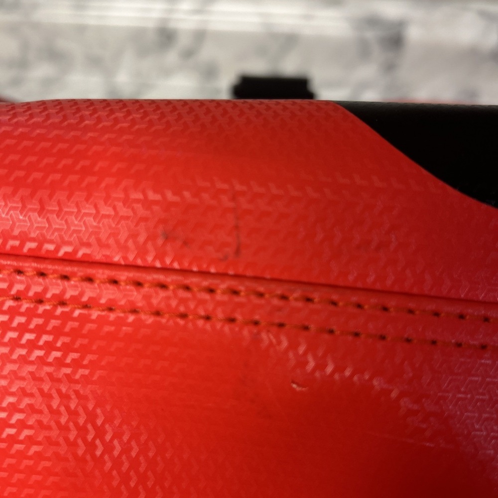 Wilson Infrared Tennis Duffle Bag - Picture 15 of 16